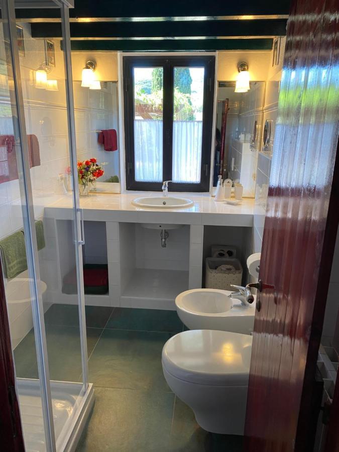 Studio-Appartment In Landhaus Mit Meerblick Porto Azzurro Buitenkant foto