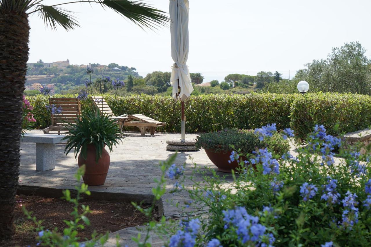 Studio-Appartment In Landhaus Mit Meerblick Porto Azzurro Buitenkant foto